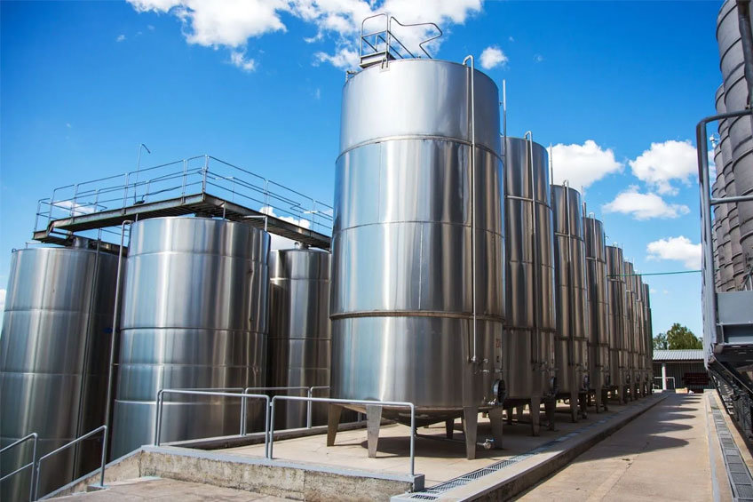 SS storage tanks  -  polished stainless steel hygienic vessels